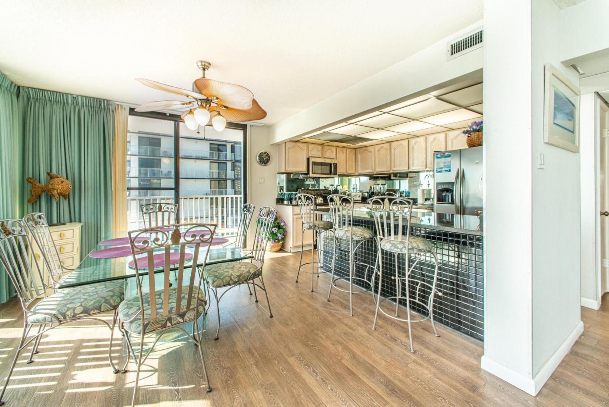 Apartment Leeward 308 At Edgewater